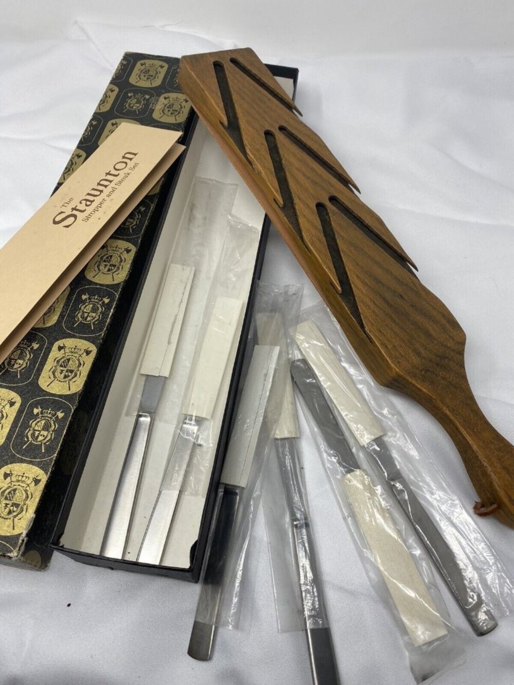 Vintage Staunton 6 Pc Steak Knife Set With Oak  Leather Stropper New with box